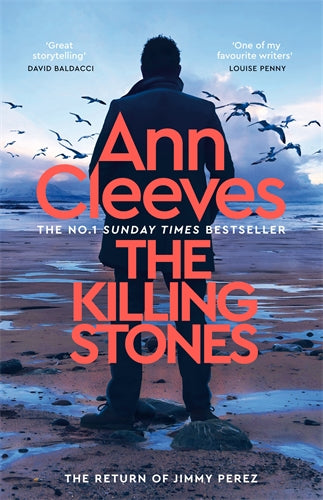 Book cover of 'The Killing Stones' by Ann Cleeves with a person on a beach and birds flying.